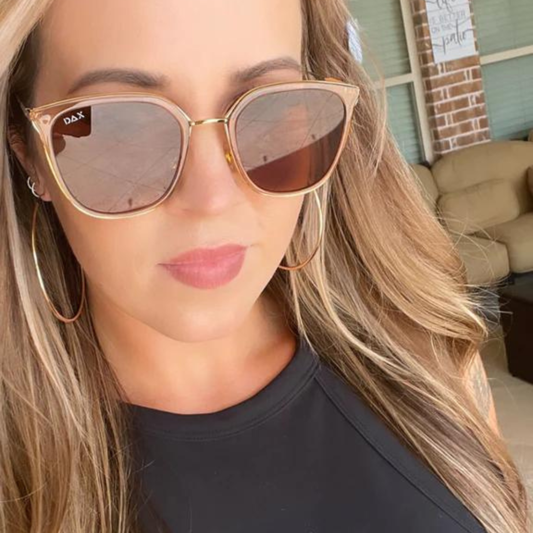 Sunglasses: Jessi Champagne image