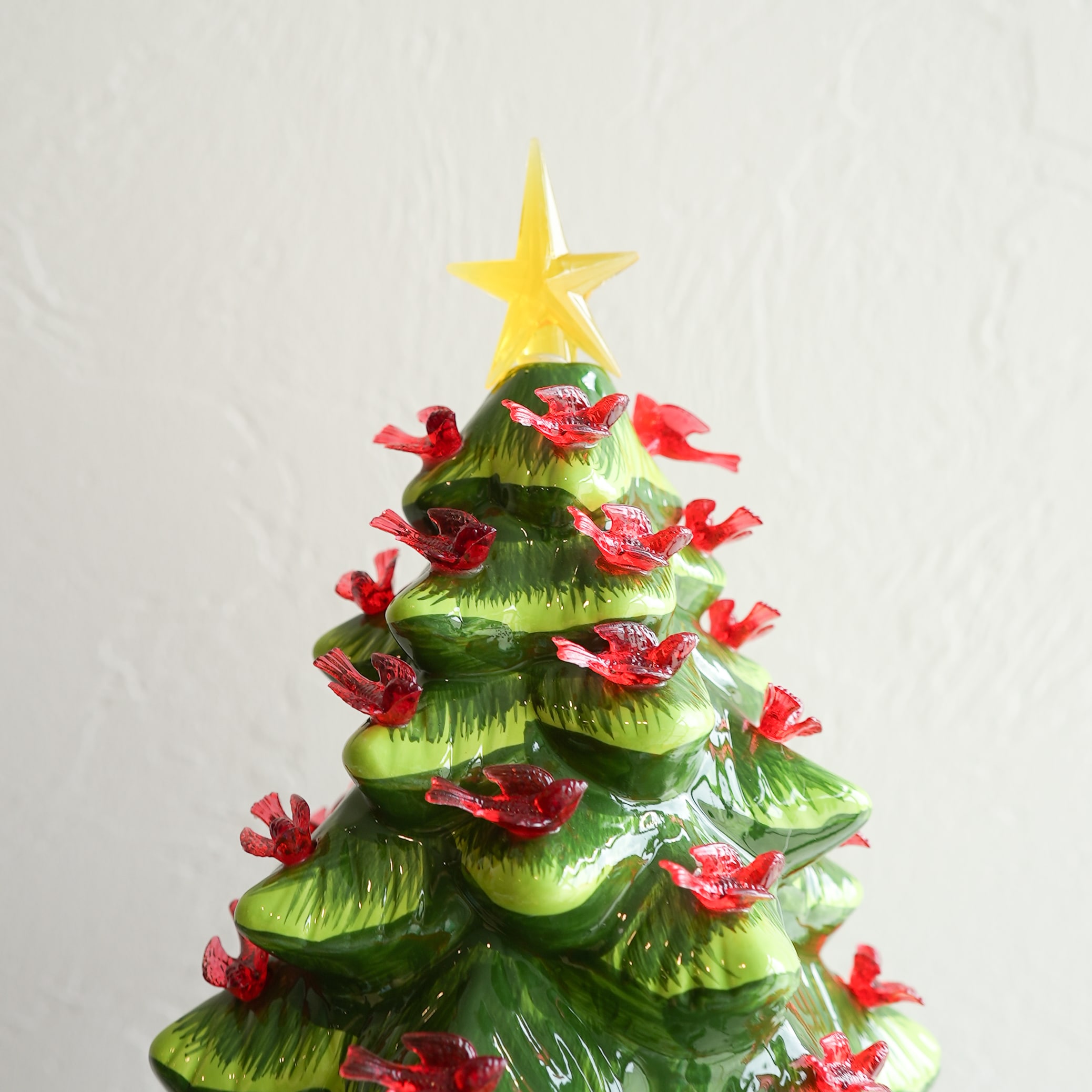 This Pretty Ceramic Christmas Tree Was Made for Cardinal Lovers