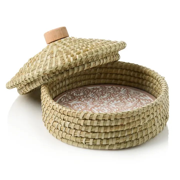 Lidded Round Whitewashed Terracotta Pangara Breadwarmer image