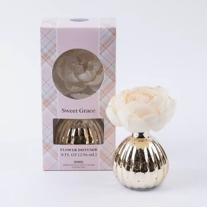 Sweet Grace Fragrance Flower Oil Diffuser with Gold Mercury Vase image
