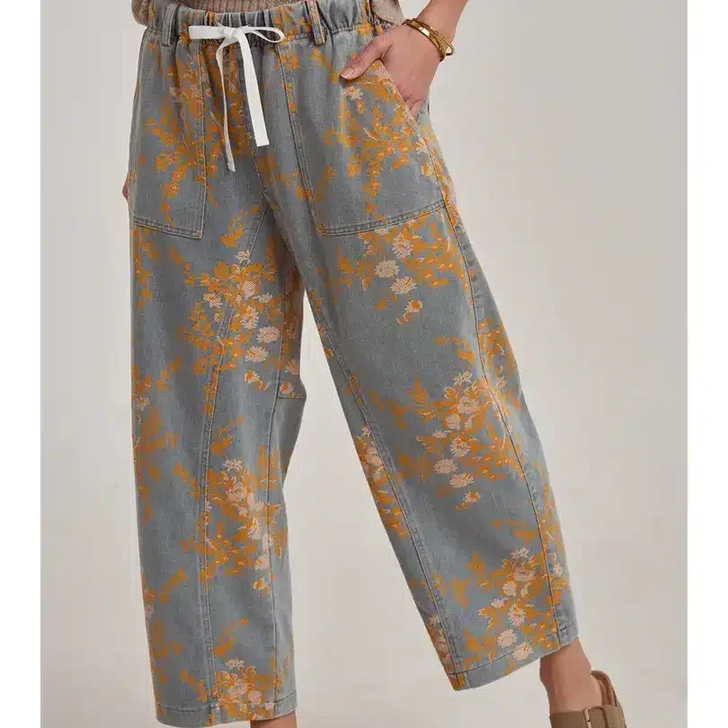Mid Rise Relaxed Fit Floral Denim Jeans image
